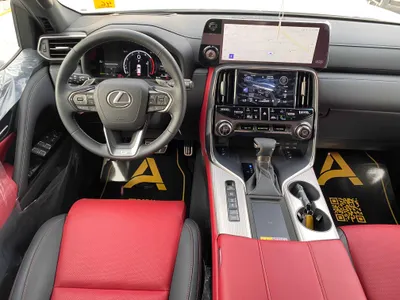 2025 لكزس إل إكس 600 إف