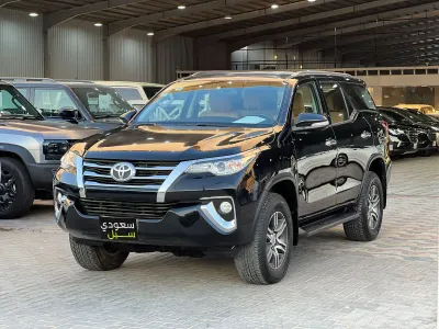 2016 تويوتا فورشنر في اكس