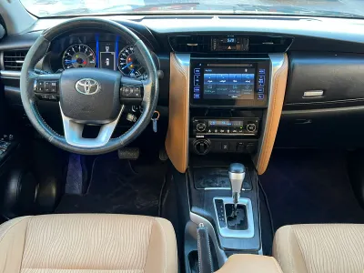 2016 تويوتا فورشنر في اكس