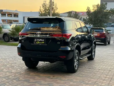 2016 تويوتا فورشنر في اكس