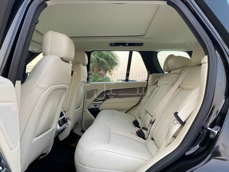 2025 لاند روفر رينج روفر اتش اس اي