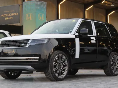 2025 لاند روفر رينج روفر اتش اس اي