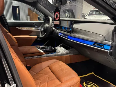 2024 بي ام دبليو الفئة السابعة 735أي