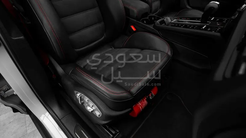 2024 بورش ماكان جي تي اس