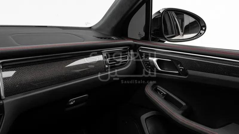 2024 بورش ماكان جي تي اس