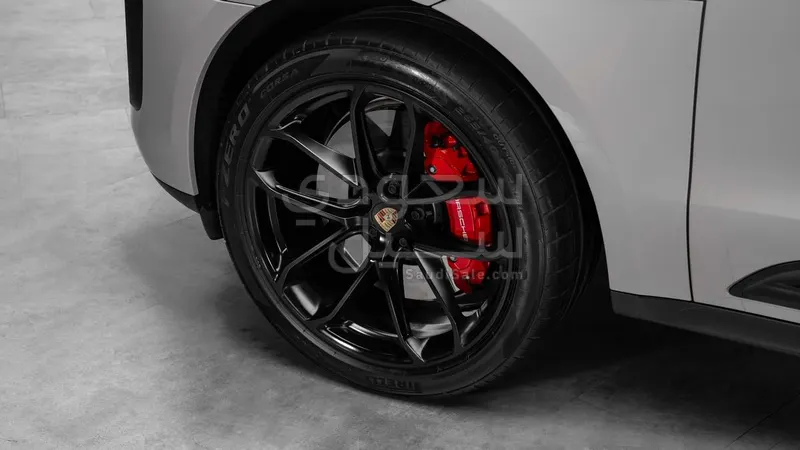 2024 بورش ماكان جي تي اس