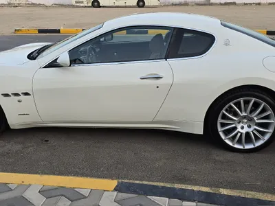 2012 مازيراتي جرانتوريزمو إم سي 1