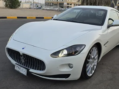 2012 مازيراتي جرانتوريزمو إم سي 1