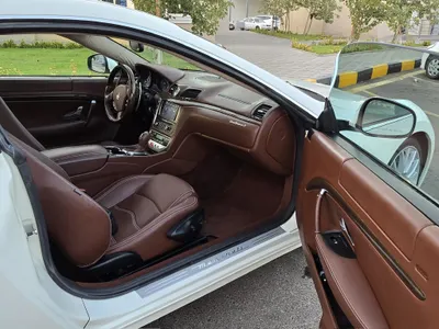 2012 مازيراتي جرانتوريزمو إم سي 1