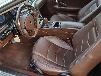 2012 مازيراتي جرانتوريزمو إم سي 1