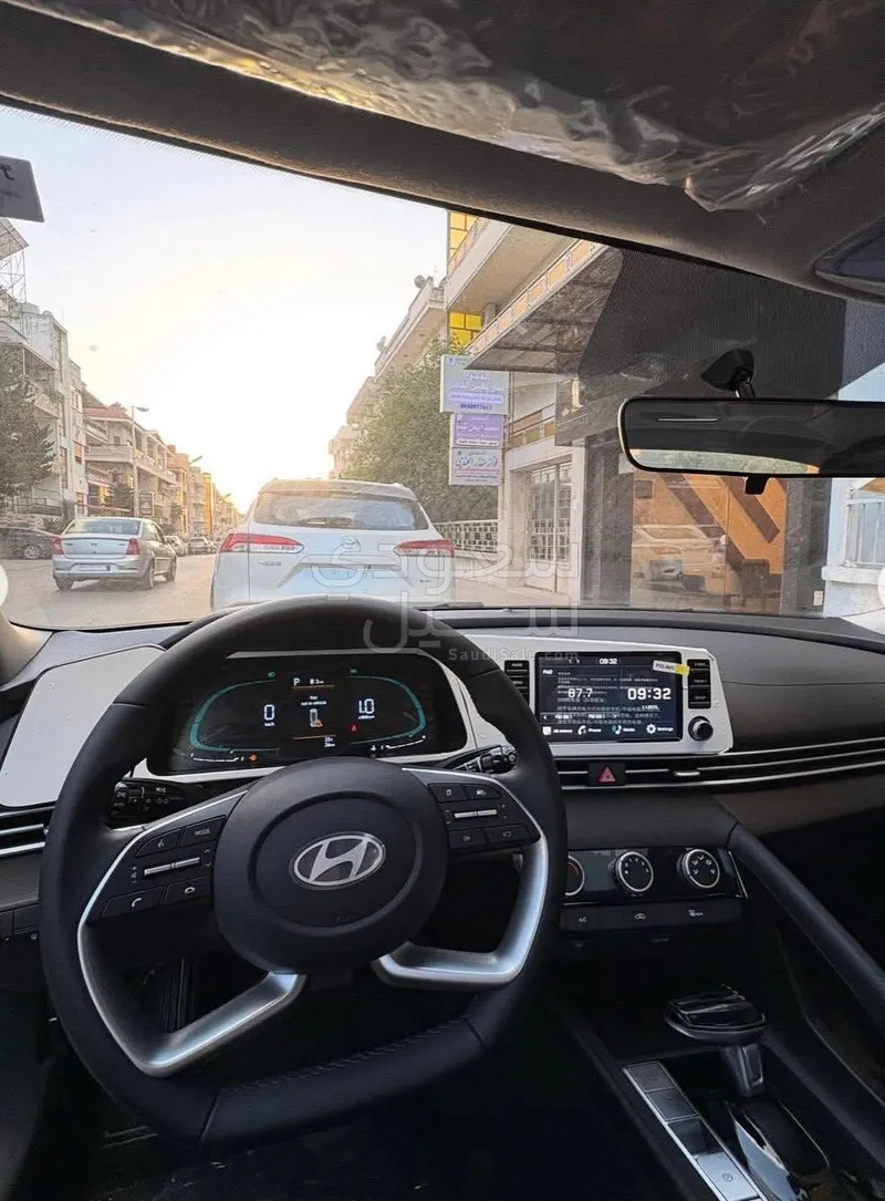 2024 تويوتا كورولا كروس