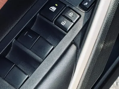 2024 تويوتا كورولا كروس