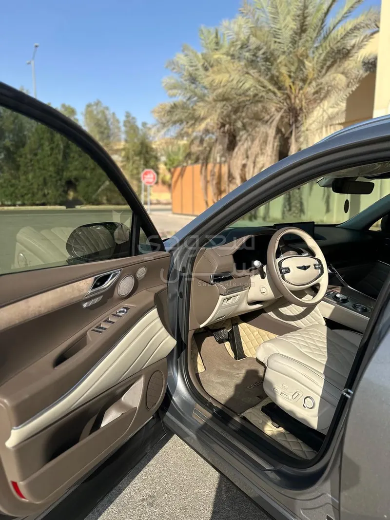 2023 Genesis GV 80