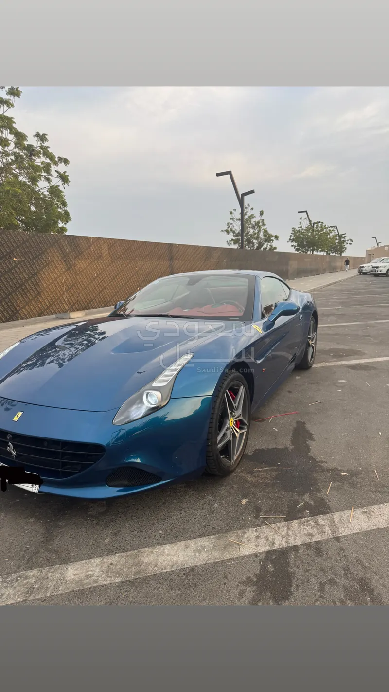 2015 Ferrari California F1 T