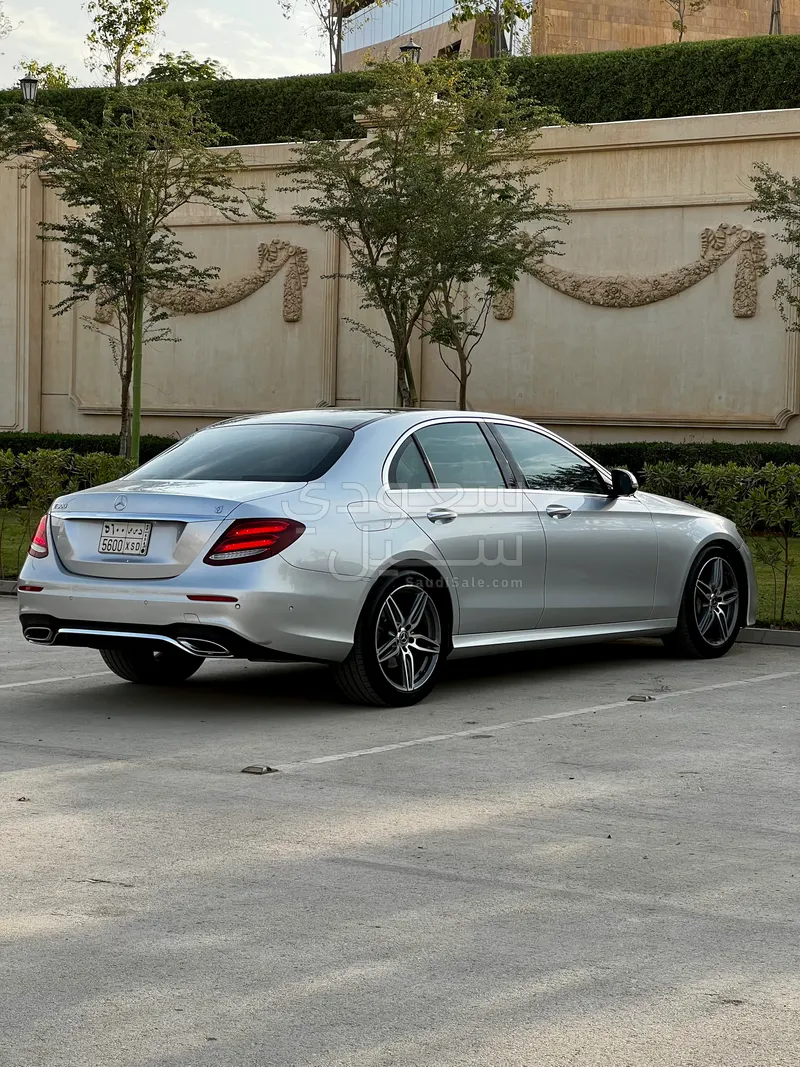 2018 مرسيدس - بنز إي 300 أي إم جي