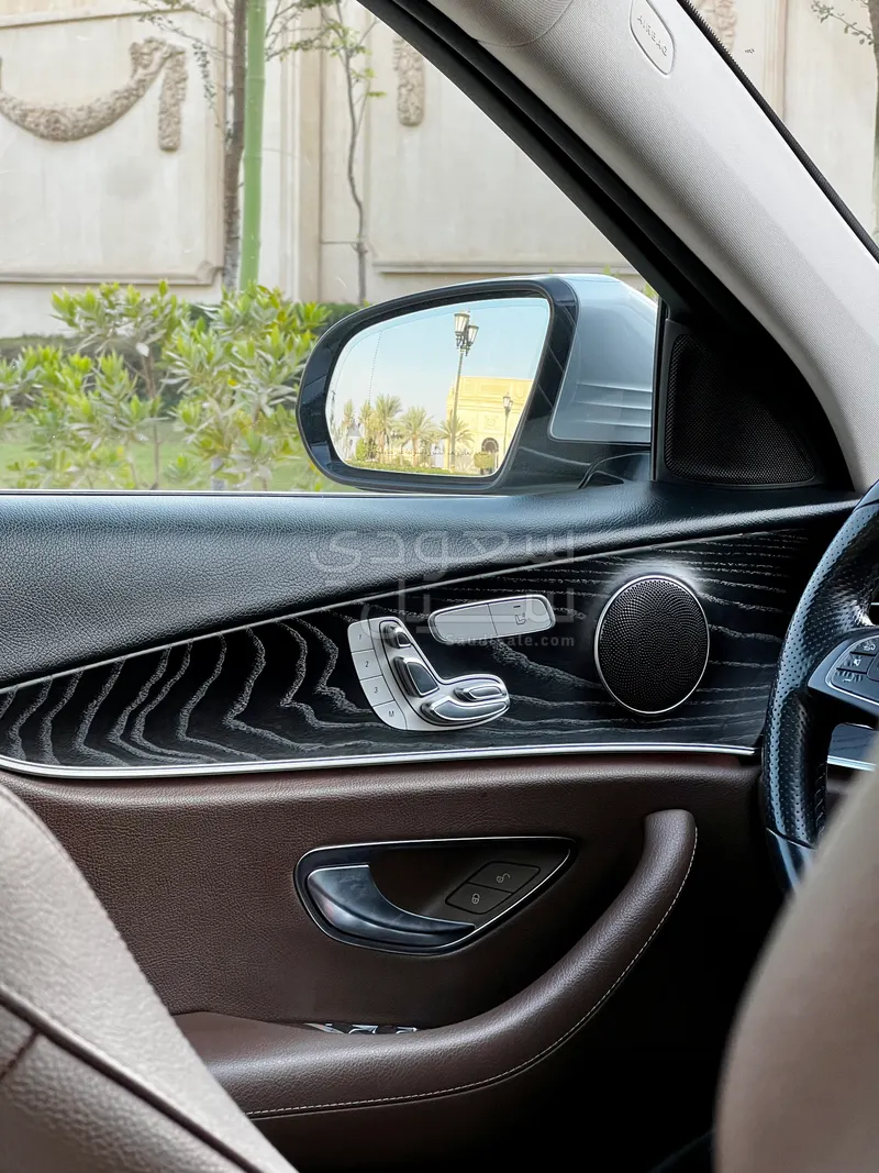 2018 مرسيدس - بنز إي 300 أي إم جي