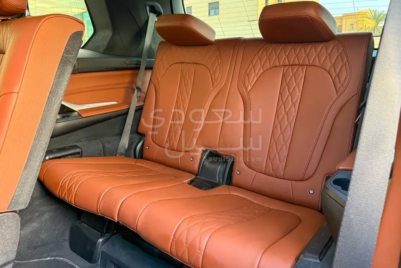 2023 بي ام دبليو الفئة اكس 7