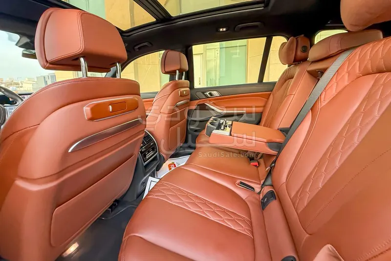 2023 بي ام دبليو الفئة اكس 7