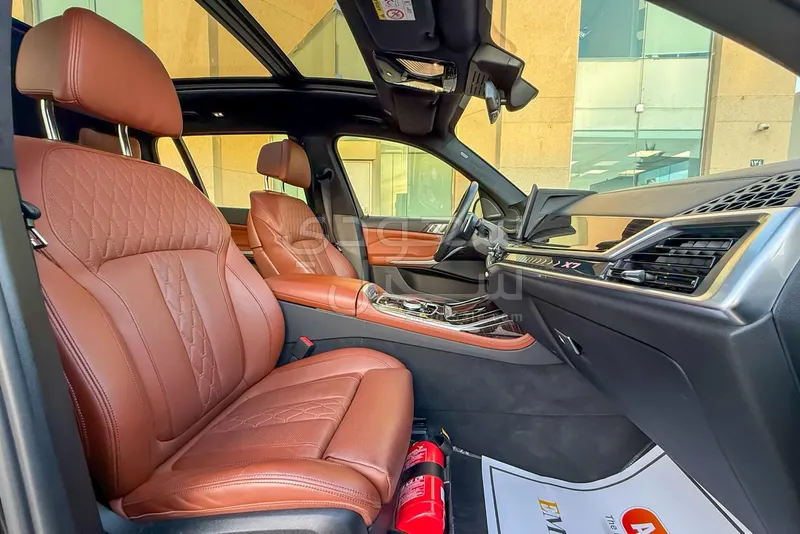 2023 بي ام دبليو الفئة اكس 7