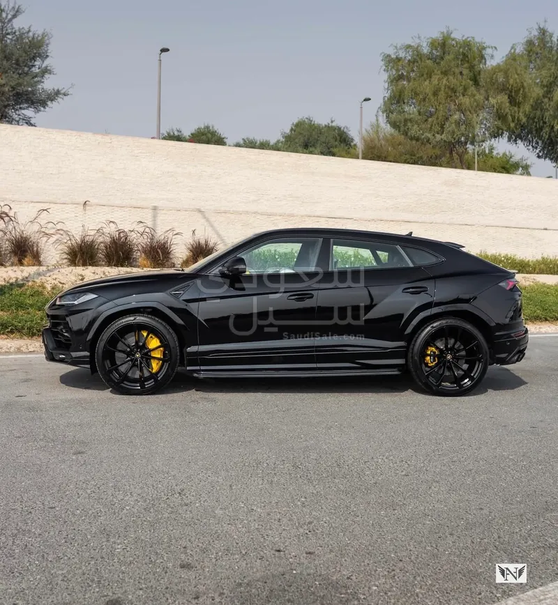 2019 Lamborghini URUS
