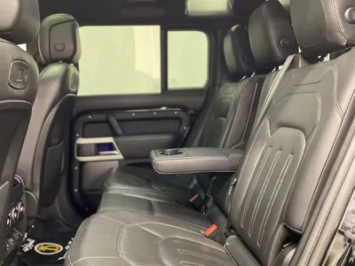 2022 لاند روفر ديفيندر 110