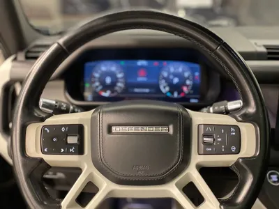 2022 لاند روفر ديفيندر 110