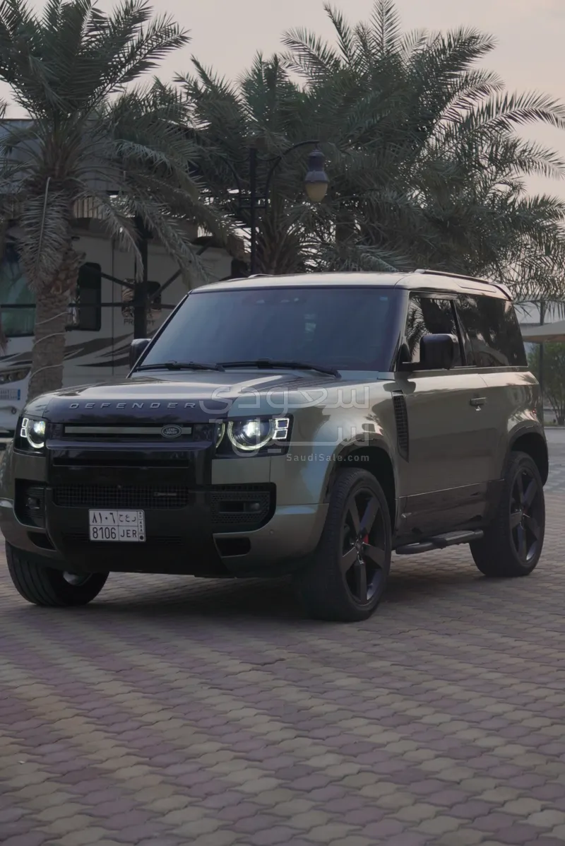 2023 Land Rover Defender 90