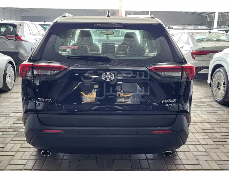 2025 تويوتا راف 4