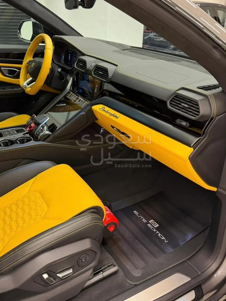 2022 لمبرجيني اوروس