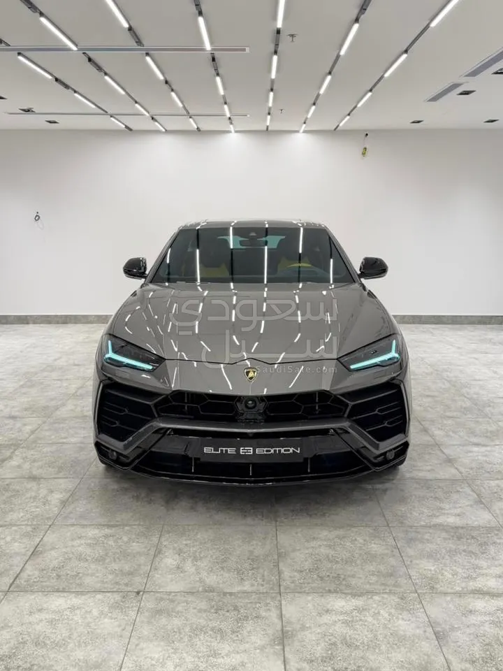 2022 لمبرجيني اوروس