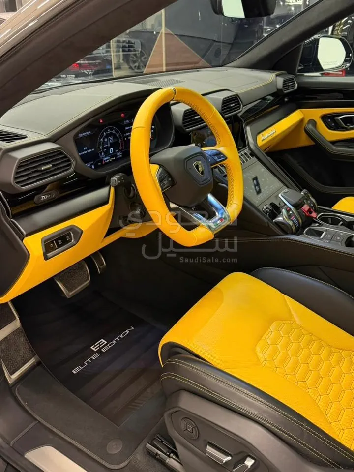 2022 لمبرجيني اوروس