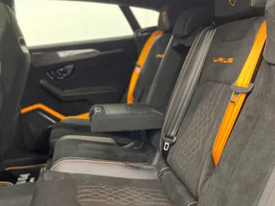 2023 لمبرجيني اوروس بيرفورمانتي