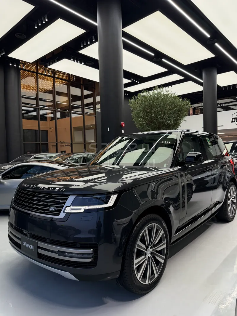 2025 لاند روفر رينج روفر فوج