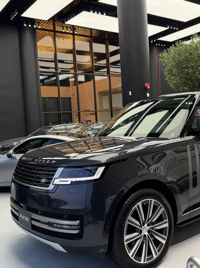 2025 لاند روفر رينج روفر فوج