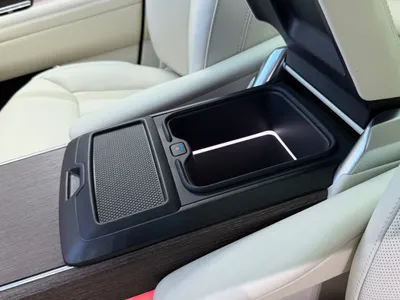 2025 لاند روفر رينج روفر فوج