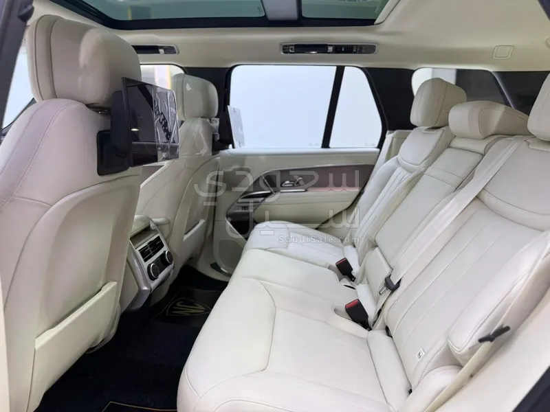 2025 لاند روفر رينج روفر اتش اس اي