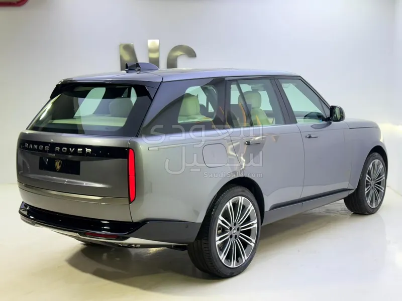 2025 لاند روفر رينج روفر اتش اس اي