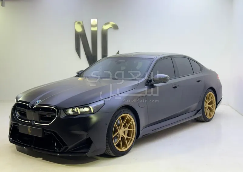 2025 بي ام دبليو الفئة ام إم 5