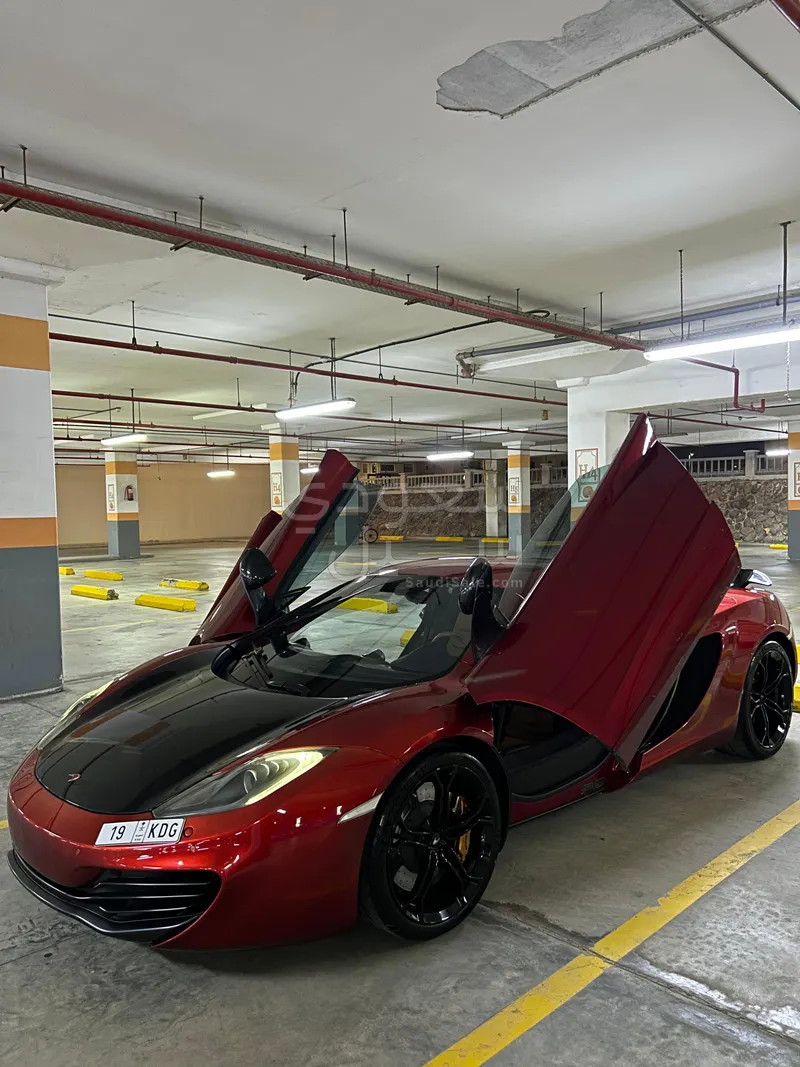 2012 مكلارين إم بي 4