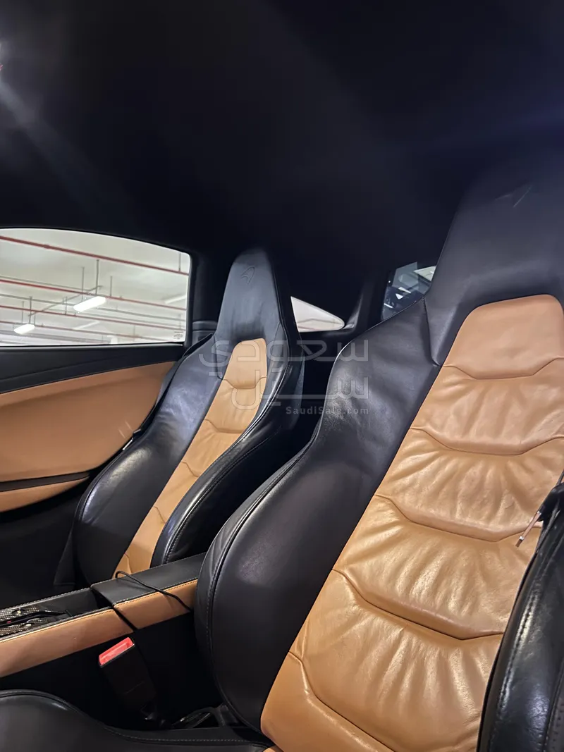 2012 مكلارين إم بي 4