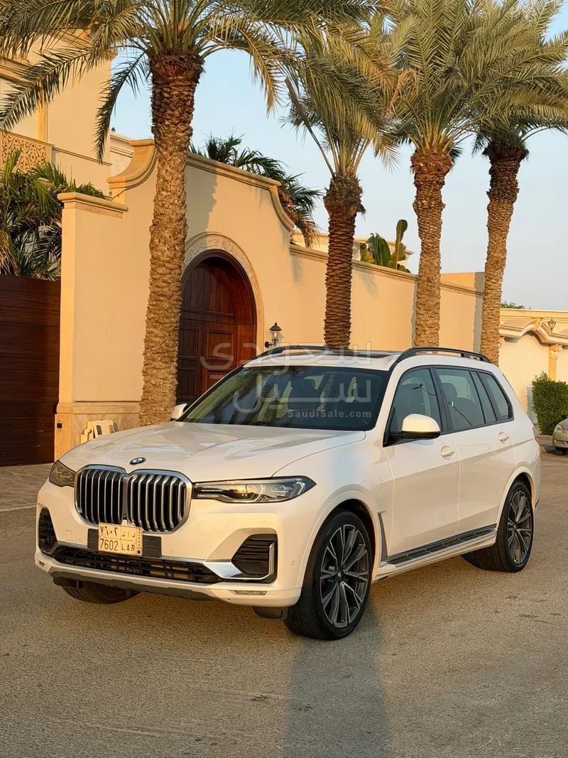 2022 بي ام دبليو الفئة اكس 7