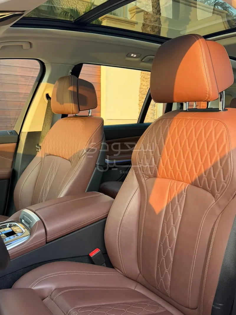 2022 بي ام دبليو الفئة اكس 7