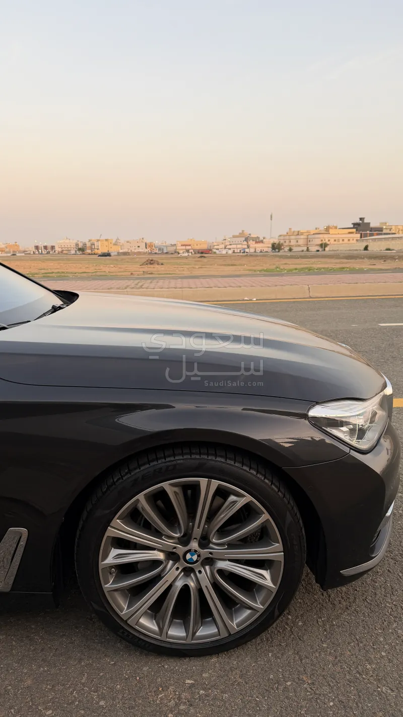 2018 بي ام دبليو الفئة السابعة 740 إل أي