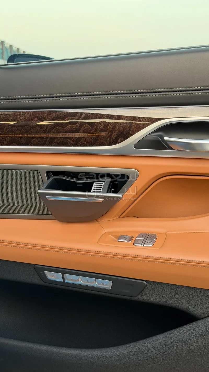 2018 بي ام دبليو الفئة السابعة 740 إل أي