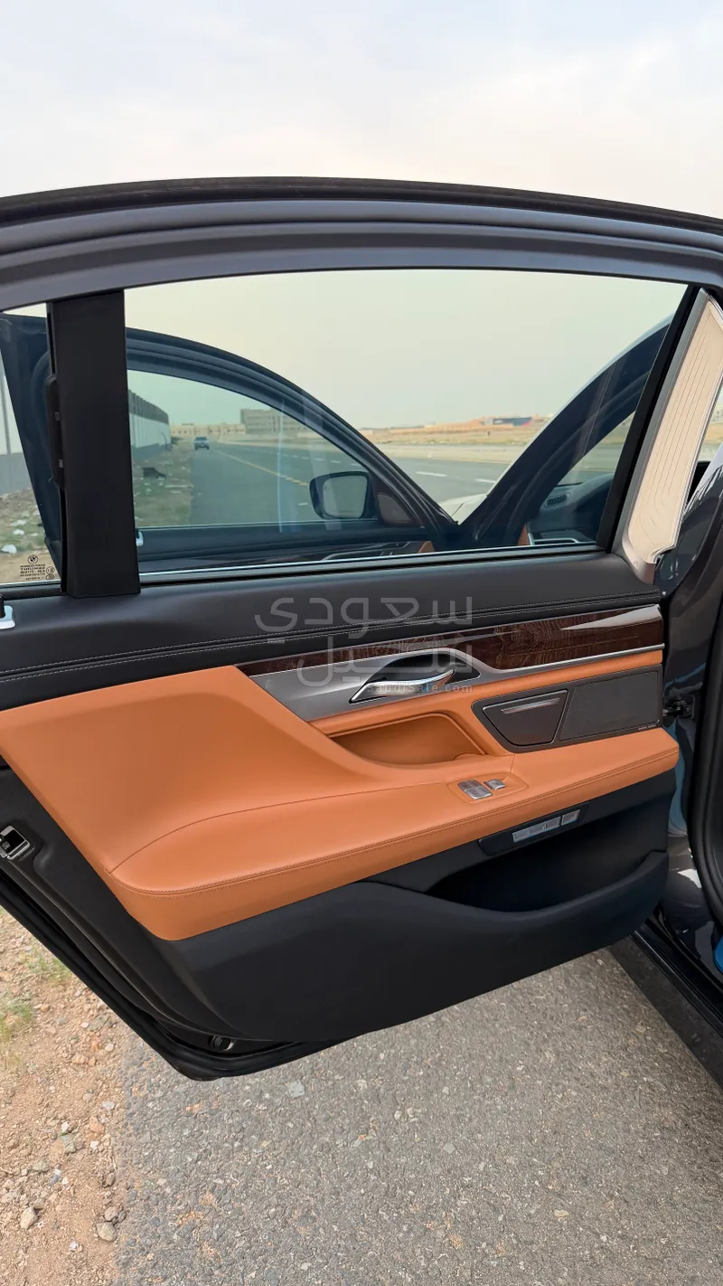 2018 بي ام دبليو الفئة السابعة 740 إل أي