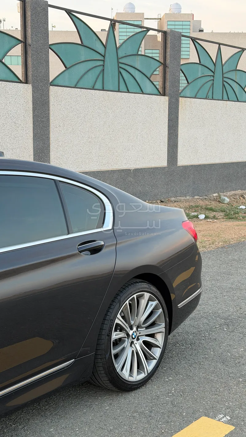 2018 بي ام دبليو الفئة السابعة 740 إل أي