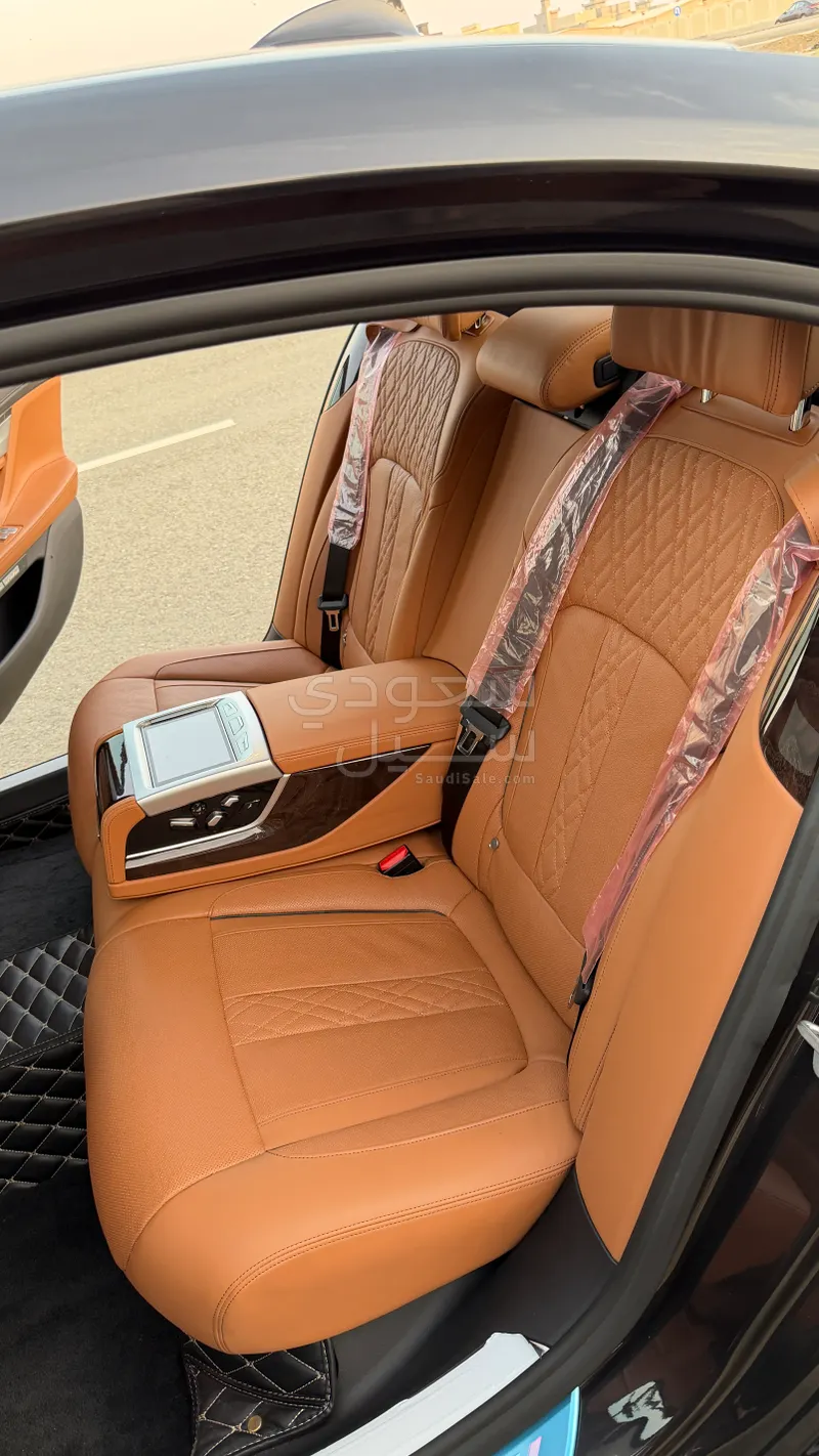 2018 بي ام دبليو الفئة السابعة 740 إل أي