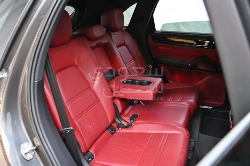 2019 بورش كايين اس