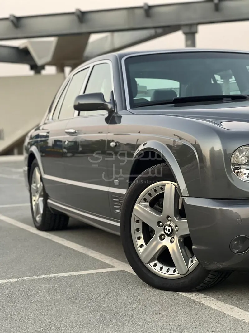 2006 بنتلي ارناج