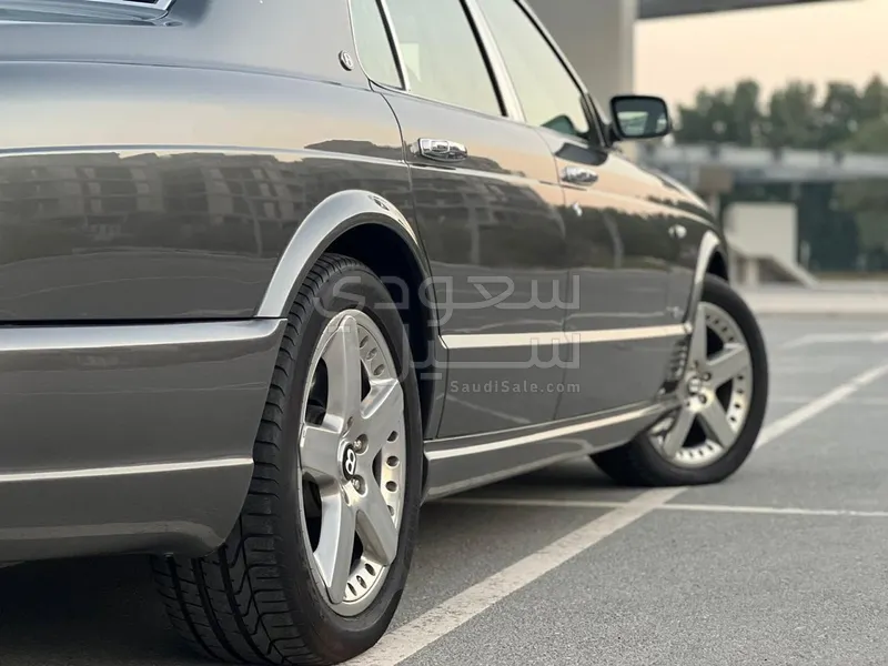 2006 بنتلي ارناج